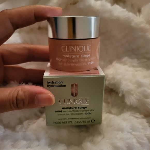 Clinique Moisture Surge 100H Auto-Replenishing Hydrator 15 ml New in Box - Picture 2 of 6
